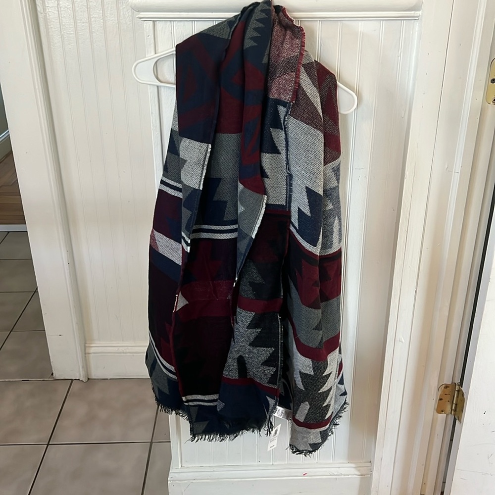 Old Navy Women’s Blanket Scarf